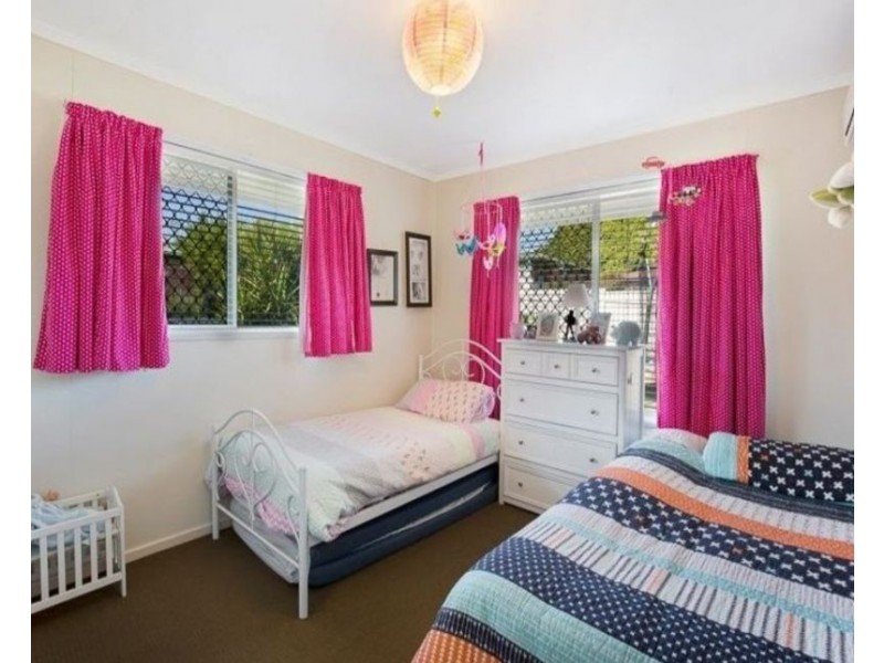 7 Lindgren Street, Centenary Heights QLD 4350