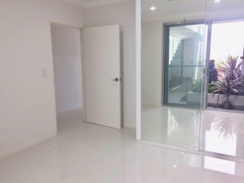 2/266 Unwins Bridge Road, Sydenham NSW 2044