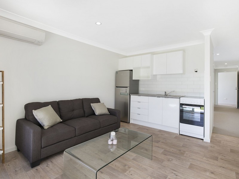 21 Bovey Street, Coopers Plains QLD 4108