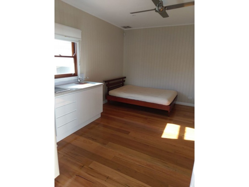 88 Greenlaw Street, Indooroopilly QLD 4068