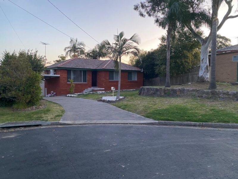 84 Jacaranda Drive, Georges Hall NSW 2198