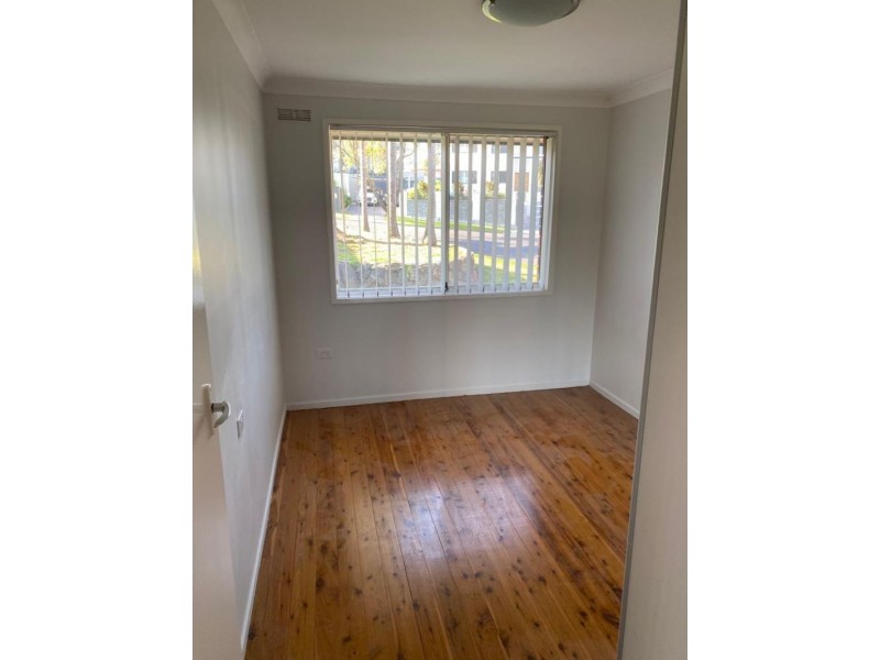 84 Jacaranda Drive, Georges Hall NSW 2198