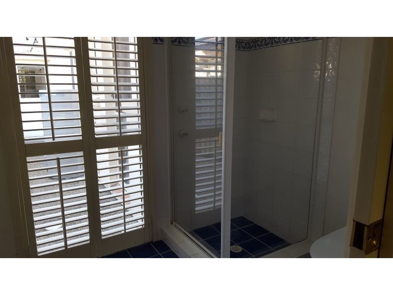 14 Saint Lucia Court, Varsity Lakes QLD 4227