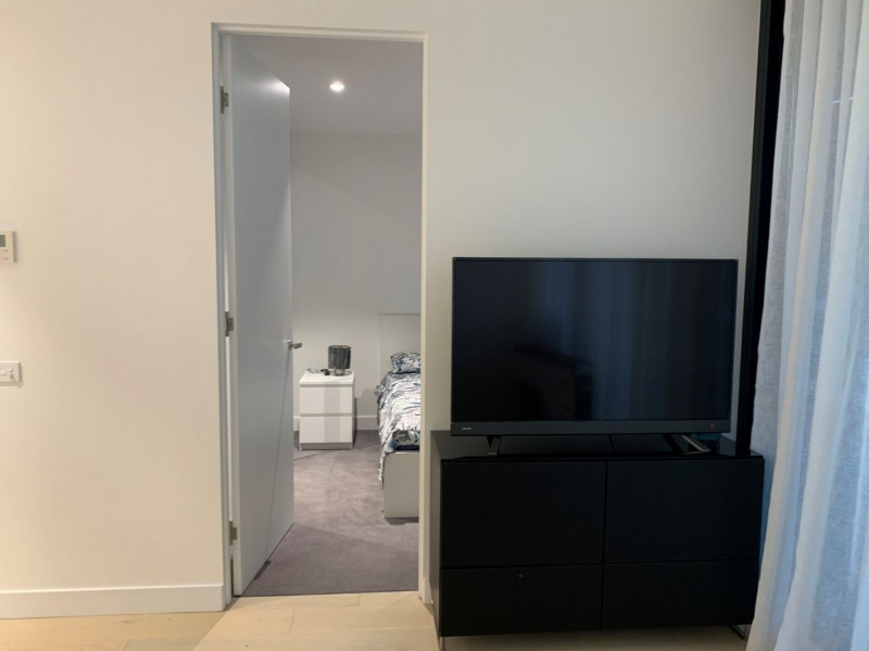 301/8 Bowen Crescent, Melbourne VIC 3004