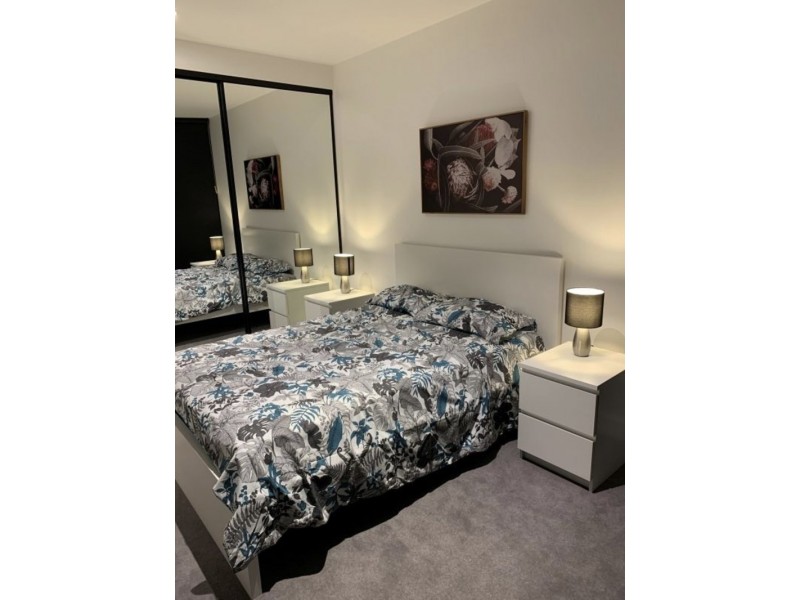 301/8 Bowen Crescent, Melbourne VIC 3004