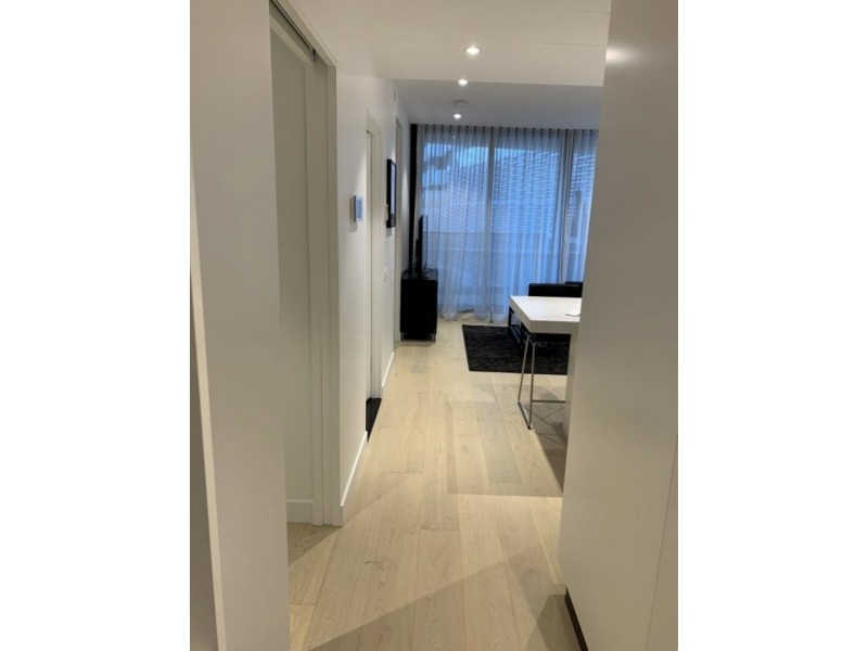 301/8 Bowen Crescent, Melbourne VIC 3004