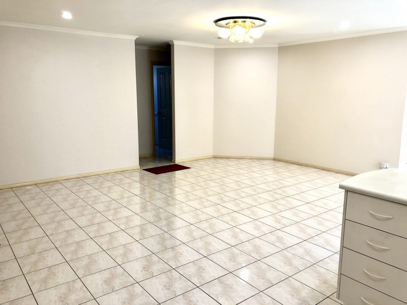 25 Currie Drive, Delahey VIC 3037