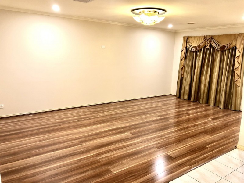 25 Currie Drive, Delahey VIC 3037