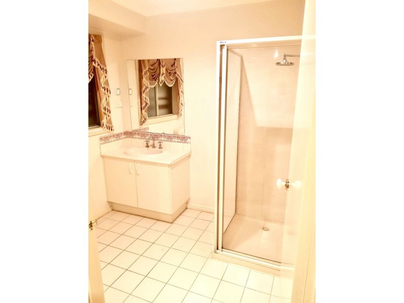 25 Currie Drive, Delahey VIC 3037