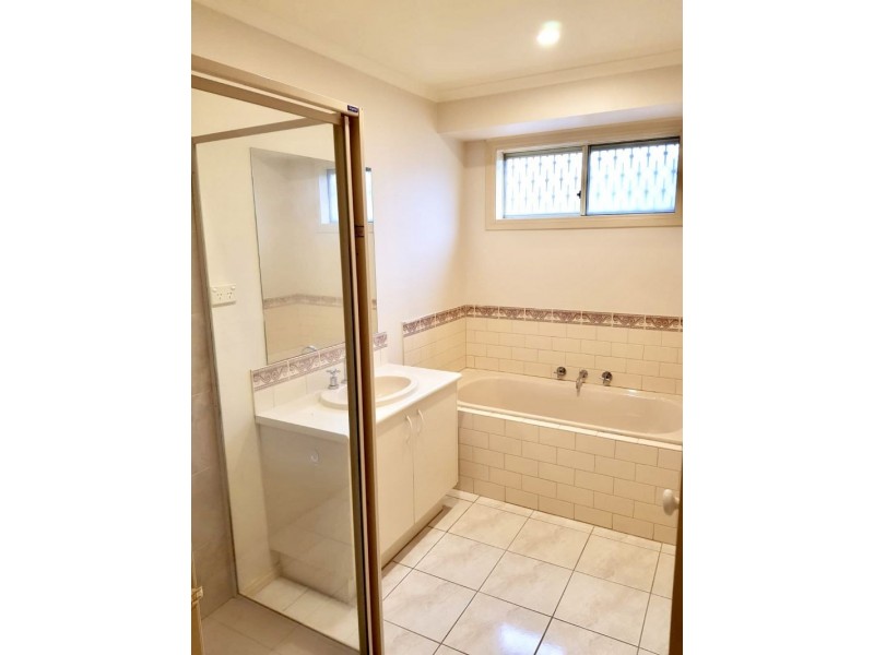 25 Currie Drive, Delahey VIC 3037