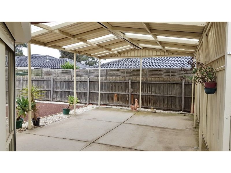 25 Currie Drive, Delahey VIC 3037