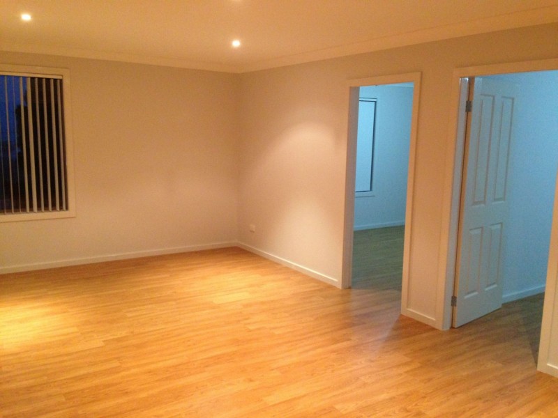 13 Cambronne Pde, Elermore Vale NSW 2287