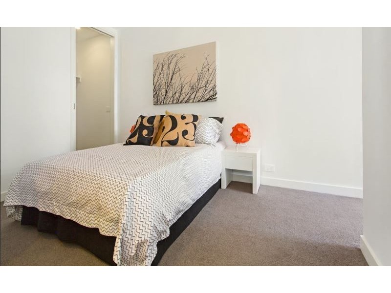 208/101 Bay St, Port Melbourne VIC 3207