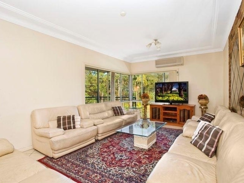 35 Cook Street, Baulkham Hills NSW 2153