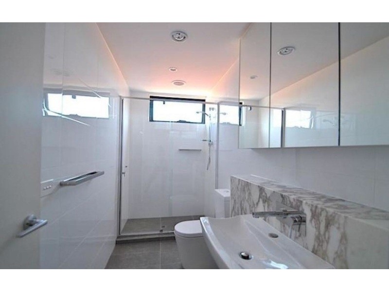 201/20 Hawthorn Road, Caulfield North VIC 3161