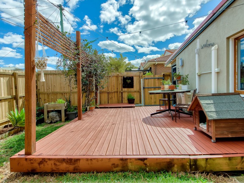 1/211 Webster Road, Stafford QLD 4053