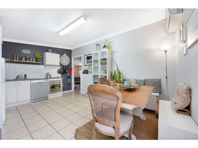 1/211 Webster Road, Stafford QLD 4053