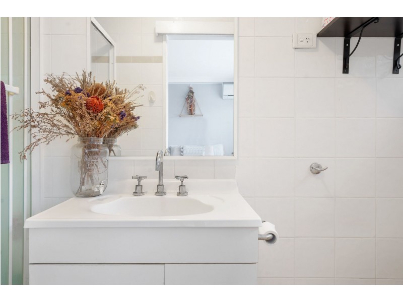 1/211 Webster Road, Stafford QLD 4053