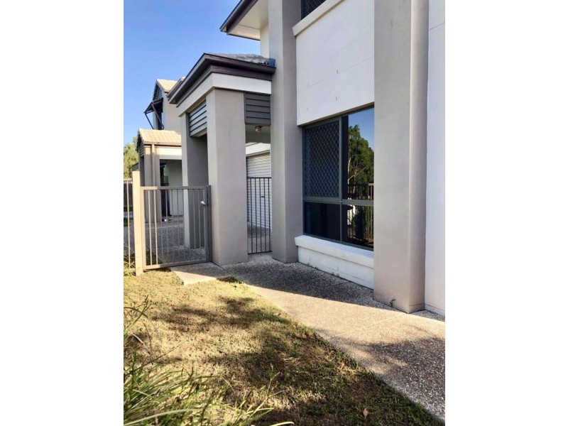 4/7 Kenny Close, Forest Lake QLD 4078