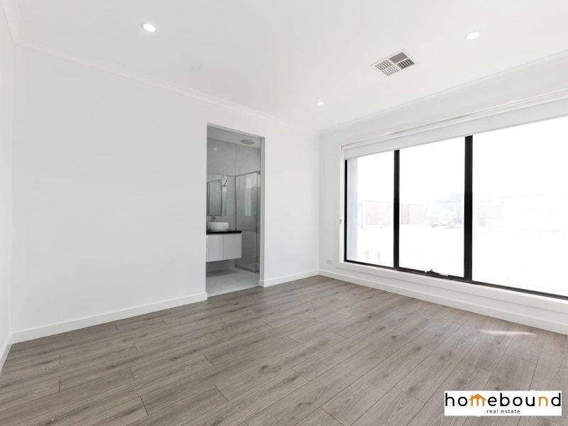 62 Gossia Avenue, Craigieburn VIC 3064