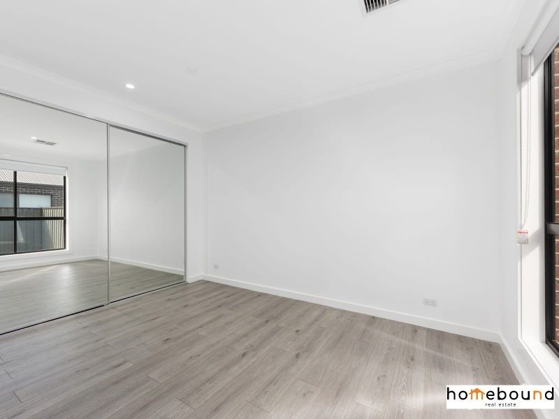 62 Gossia Avenue, Craigieburn VIC 3064