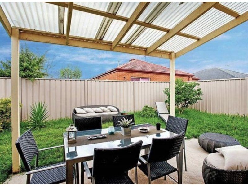 25 Cobaw Circuit, Caroline Springs VIC 3023