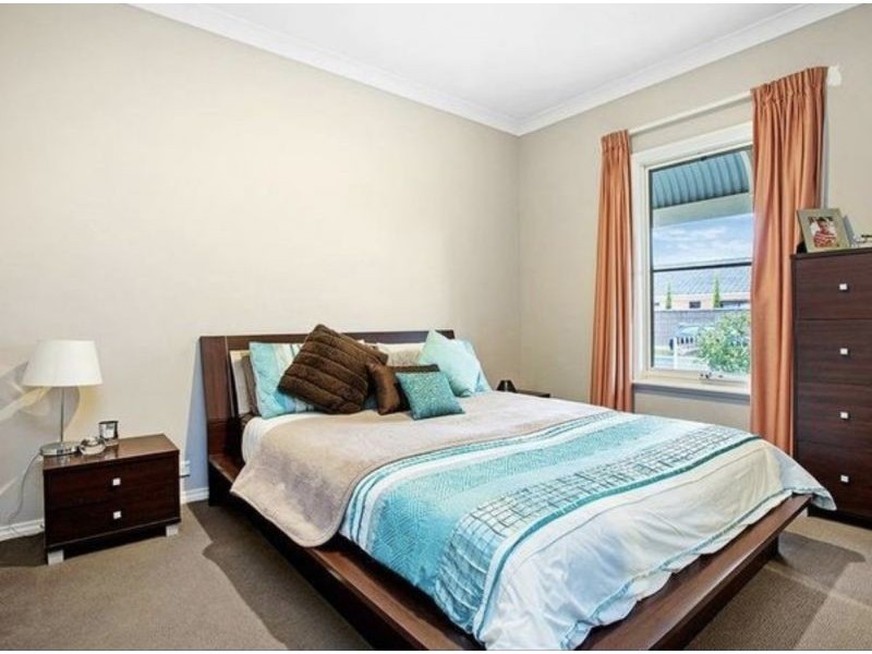 25 Cobaw Circuit, Caroline Springs VIC 3023