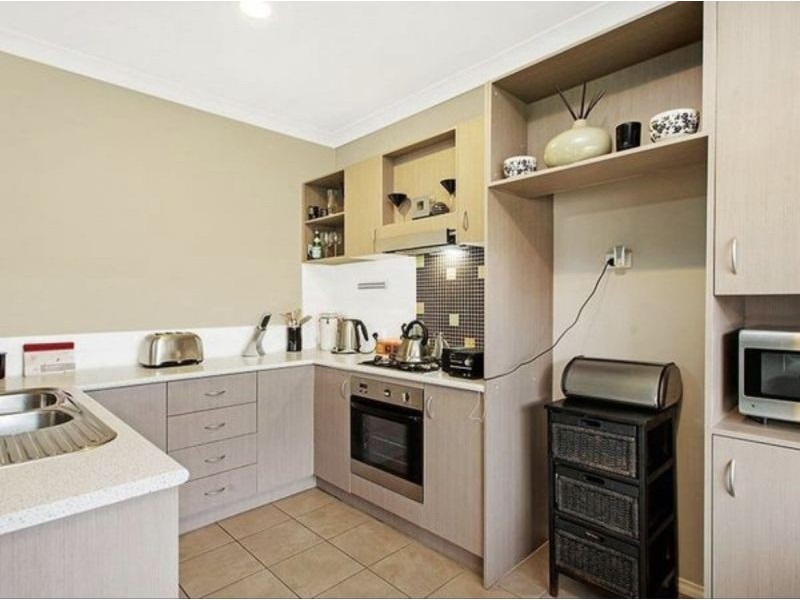 25 Cobaw Circuit, Caroline Springs VIC 3023