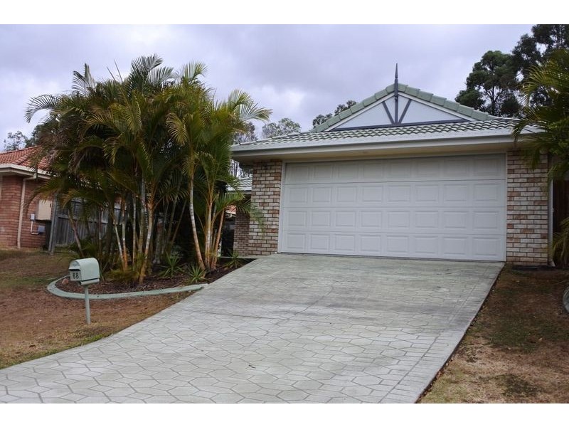68 Watarrka Drive, Parkinson QLD 4115