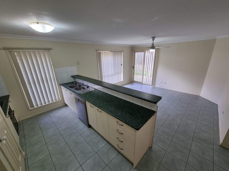 68 Watarrka Drive, Parkinson QLD 4115