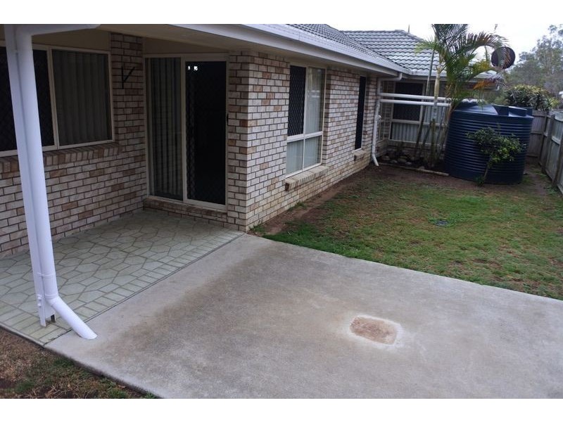 68 Watarrka Drive, Parkinson QLD 4115