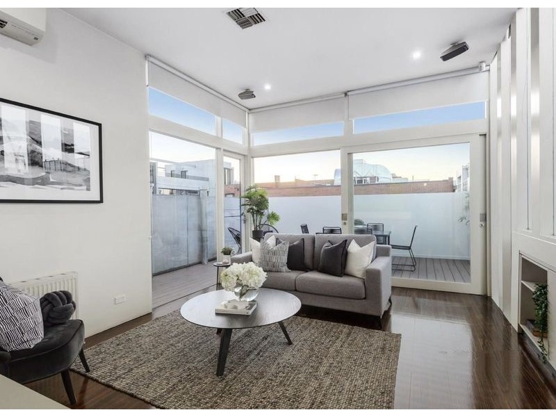 30 Willow Lane, Richmond VIC 3121