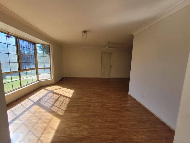 9 Westminster Way, Wishart QLD 4122