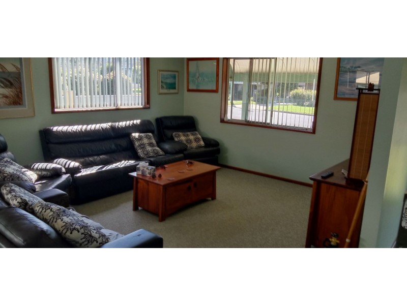 85 Ainslie Pde, Tomakin NSW 2537