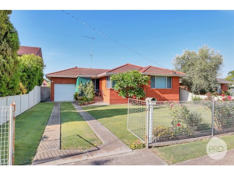 102 Canberra Street, Oxley Park NSW 2760