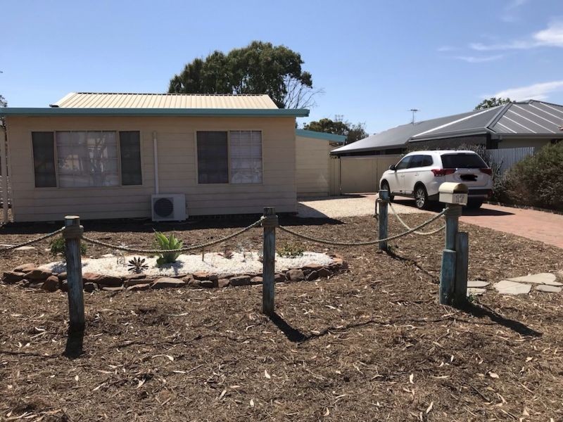 17 Selway Terrace, O’sullivan Beach SA 5166