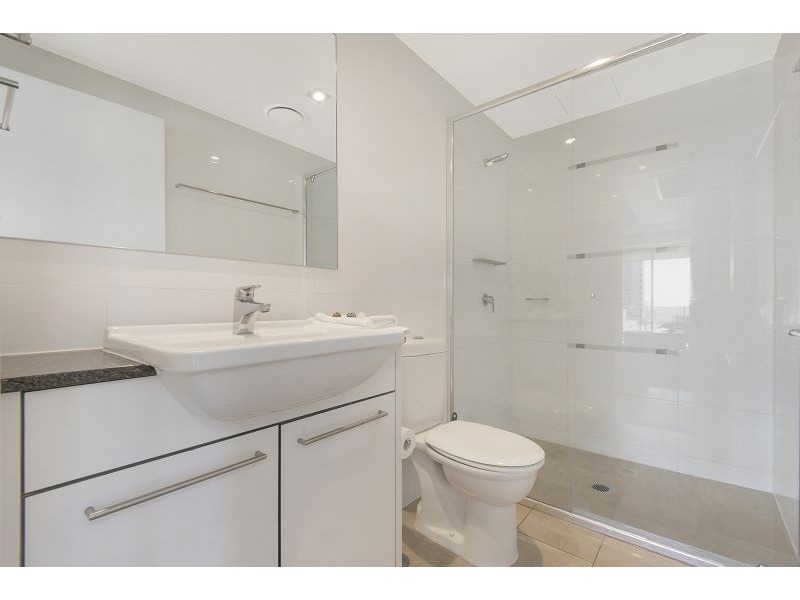 L15/22 Surf Parade, Broadbeach QLD 4218