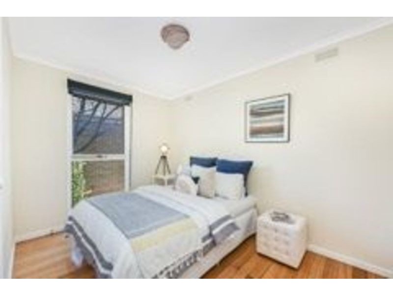 32 Dalkeith Road, Wantirna VIC 3152