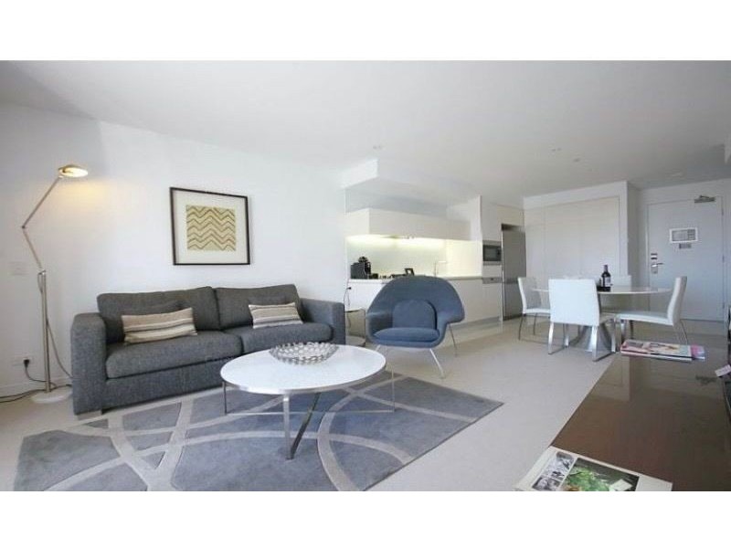 L5/21 Elizabeth Ave, Broadbeach QLD 4218
