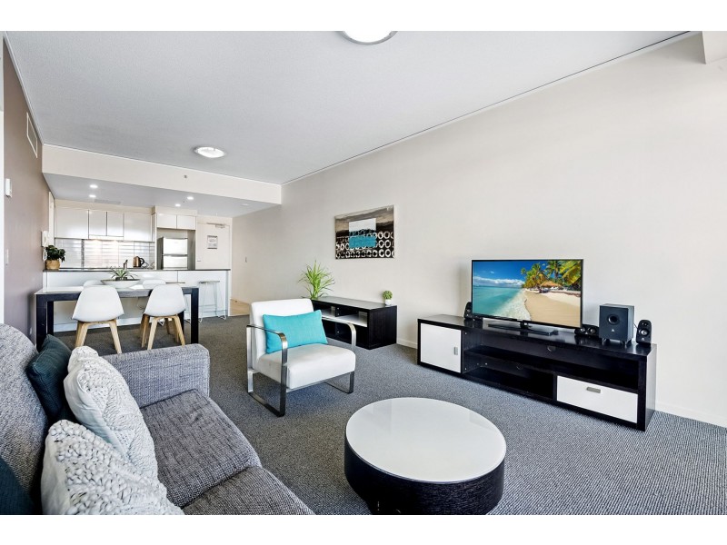 L13/22 Surf Parade, Broadbeach QLD 4218