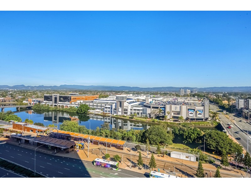 L13/22 Surf Parade, Broadbeach QLD 4218