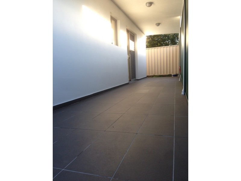 2/29 Bristol Road, Hurstville NSW 2220