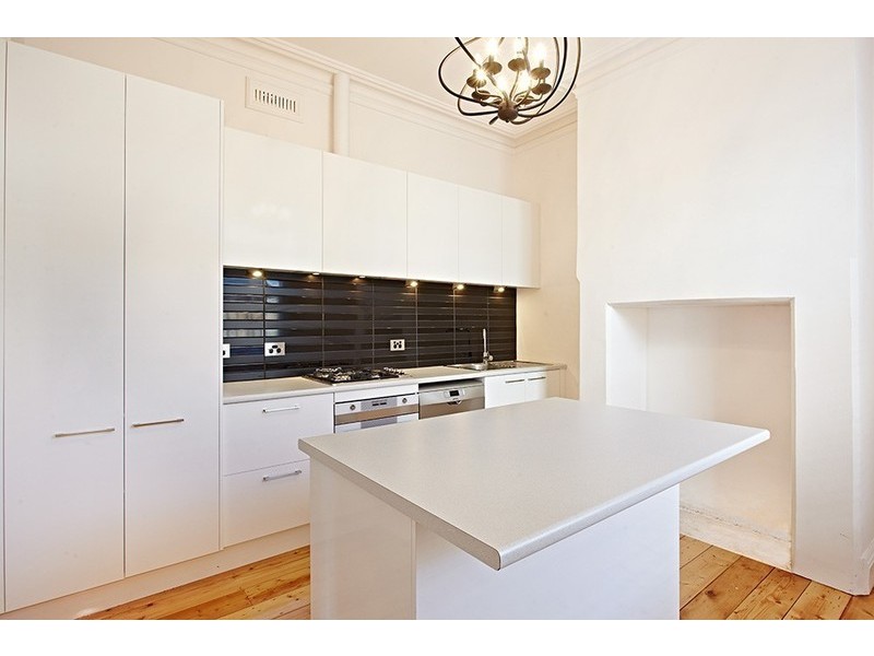 8 Neptune Street, St Kilda VIC 3182