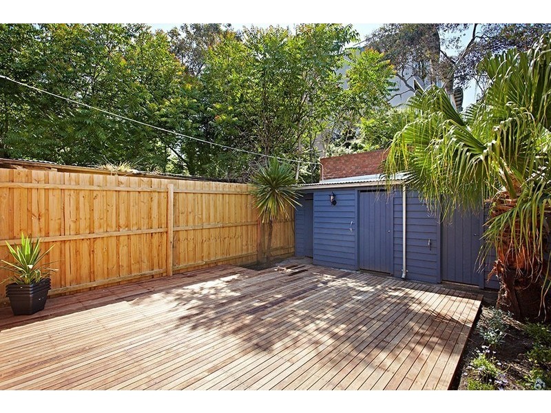 8 Neptune Street, St Kilda VIC 3182