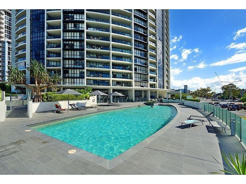 L10/22 Surf Parade, Broadbeach QLD 4218