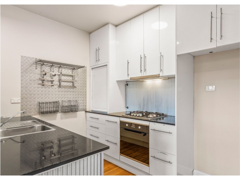 1 Severn Street, Newport VIC 3015