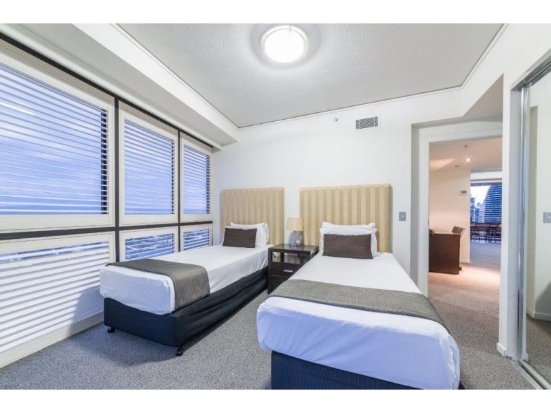 24 Surf Parade, Broadbeach QLD 4218