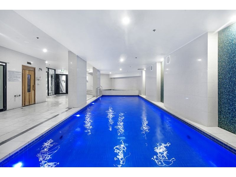 24 Surf Parade, Broadbeach QLD 4218