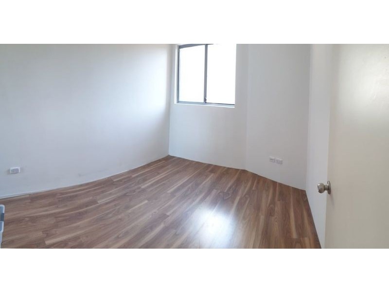 10/128 Woodville Road, Merrylands NSW 2160