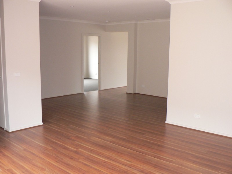 11 Kinnear Avenue, Tarneit VIC 3029